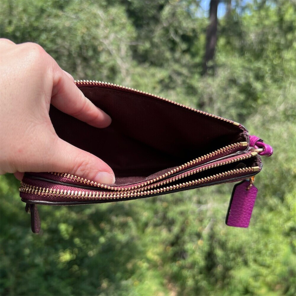 COACH Purple/Purple Pebbled Leather Wristlet Double Zip Wallet Gold Hardware - Picture 6 of 13